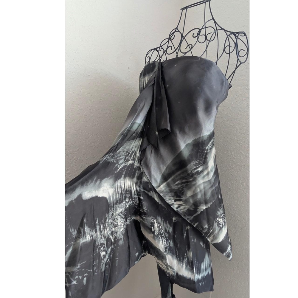 BCBGMaxAzria Strapless Black and Gray Abstract Print Dress